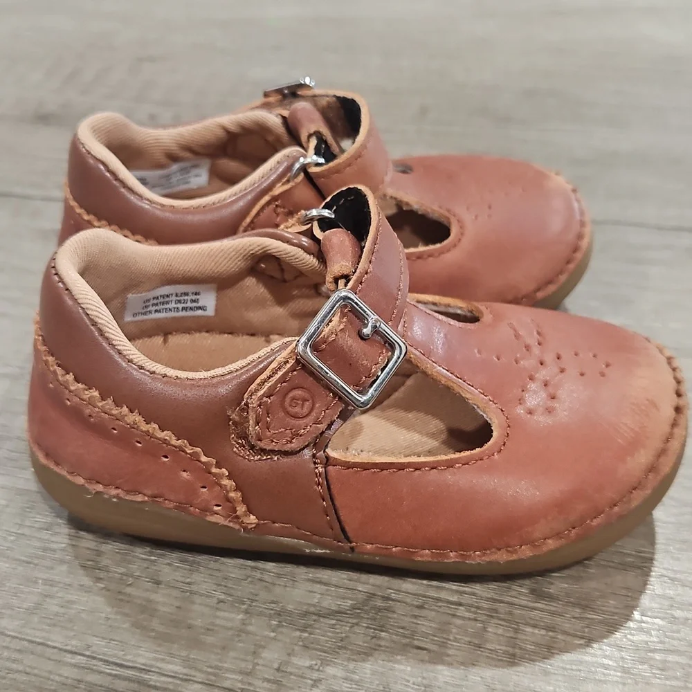 Lucianne Soft Motion leather Mary Jane size 5